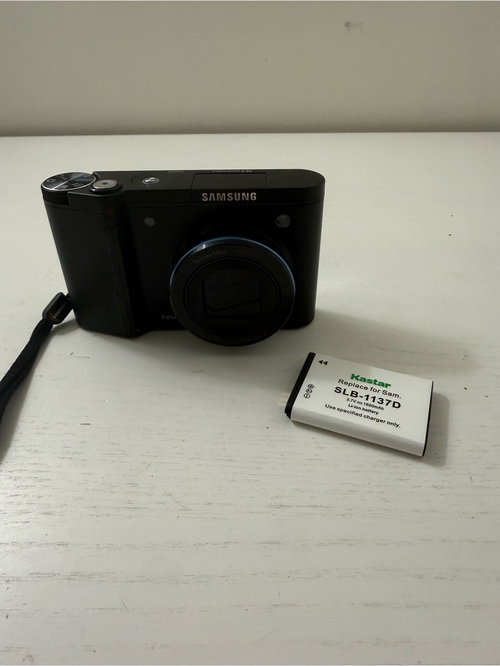 Samsung NV11 10.1 Megapixels Digital Camera Tested Works